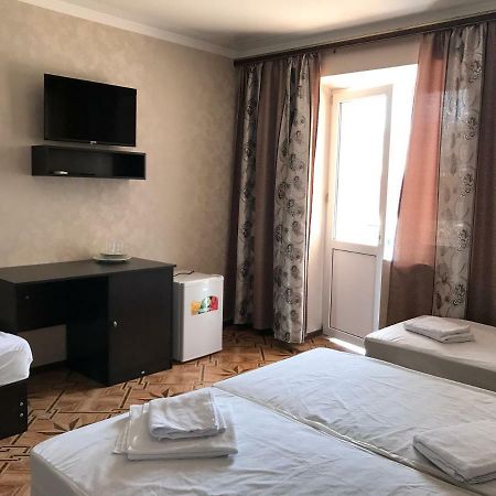 Ainar Otel Gagra Dış mekan fotoğraf