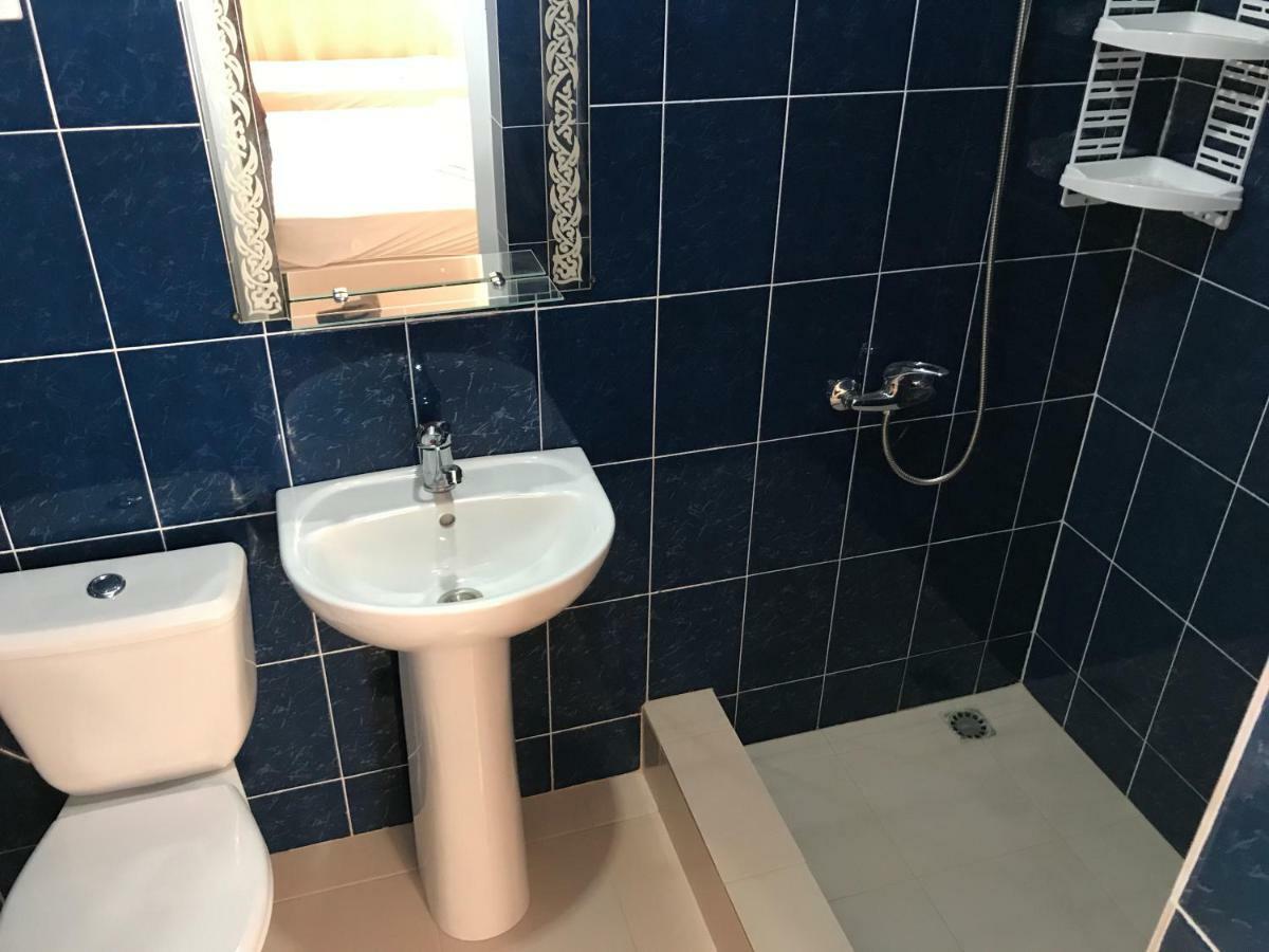 Ainar Otel Gagra Dış mekan fotoğraf