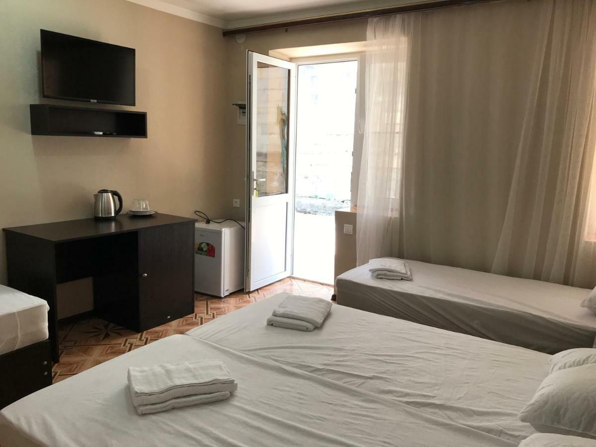 Ainar Otel Gagra Dış mekan fotoğraf